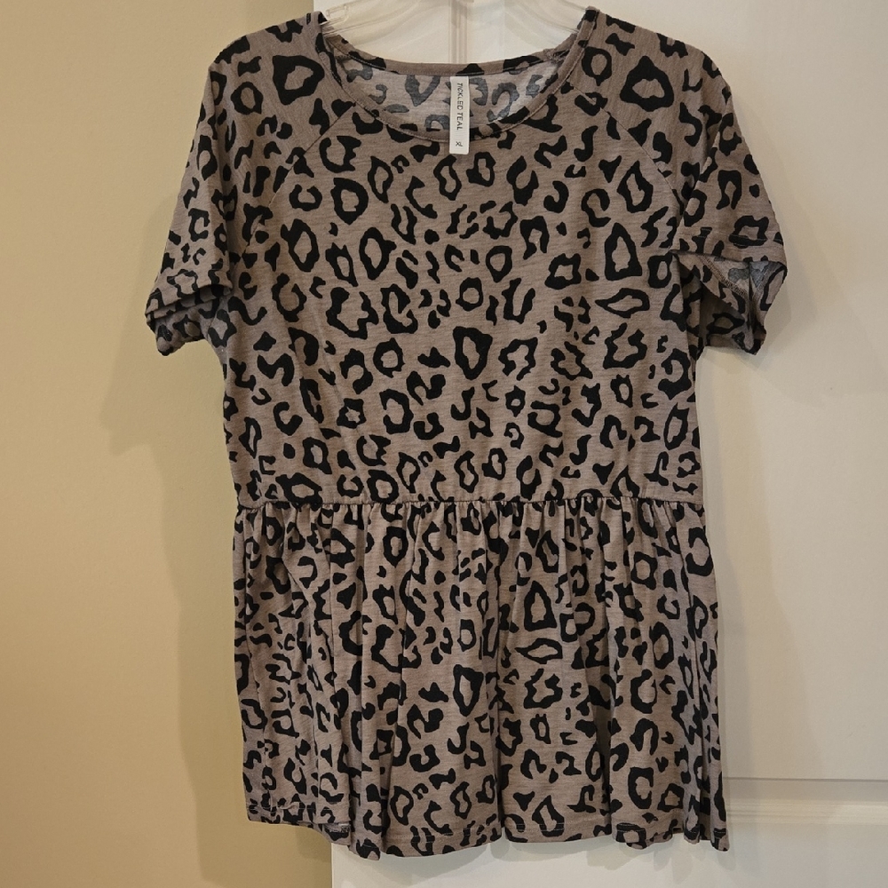 Tickled Teal Black and Brown Leopard Print Short Sleeve Top XL